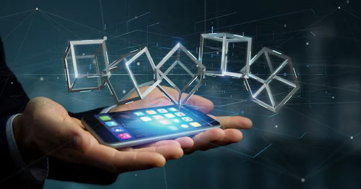 Tech Giants Envision Future Beyond Smartphones